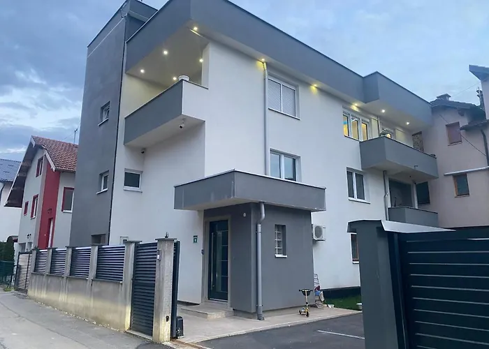 Ssk Apartments